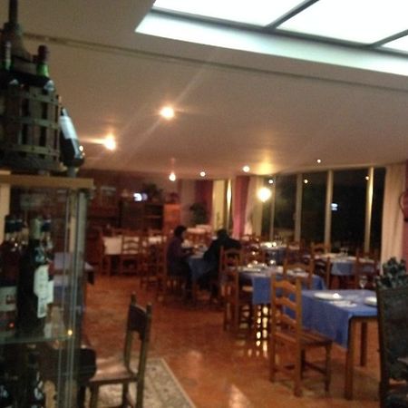 إيزكاراي Hotel Montes Blancos المظهر الخارجي الصورة