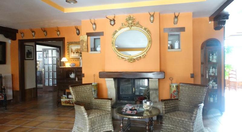 إيزكاراي Hotel Montes Blancos المظهر الخارجي الصورة