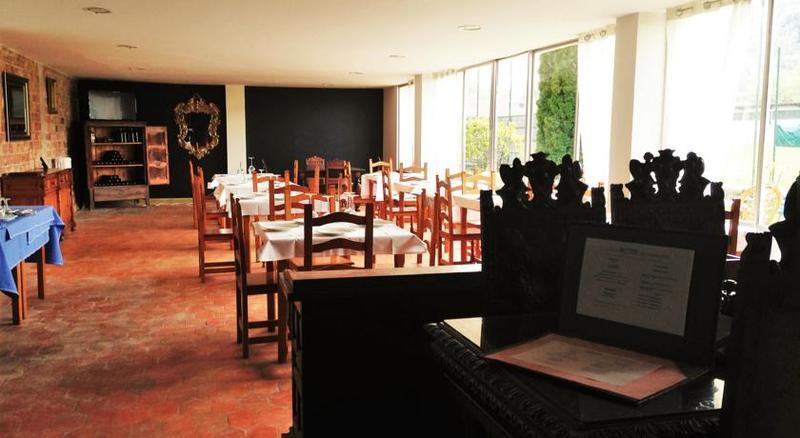 إيزكاراي Hotel Montes Blancos المظهر الخارجي الصورة