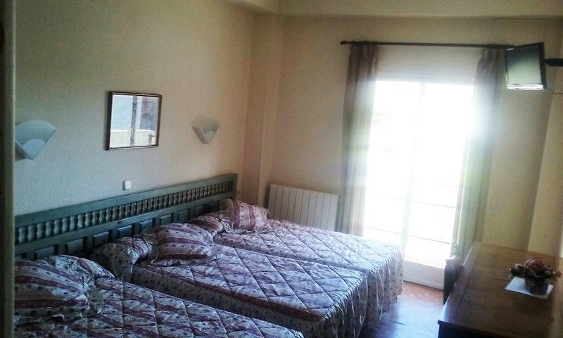 إيزكاراي Hotel Montes Blancos المظهر الخارجي الصورة