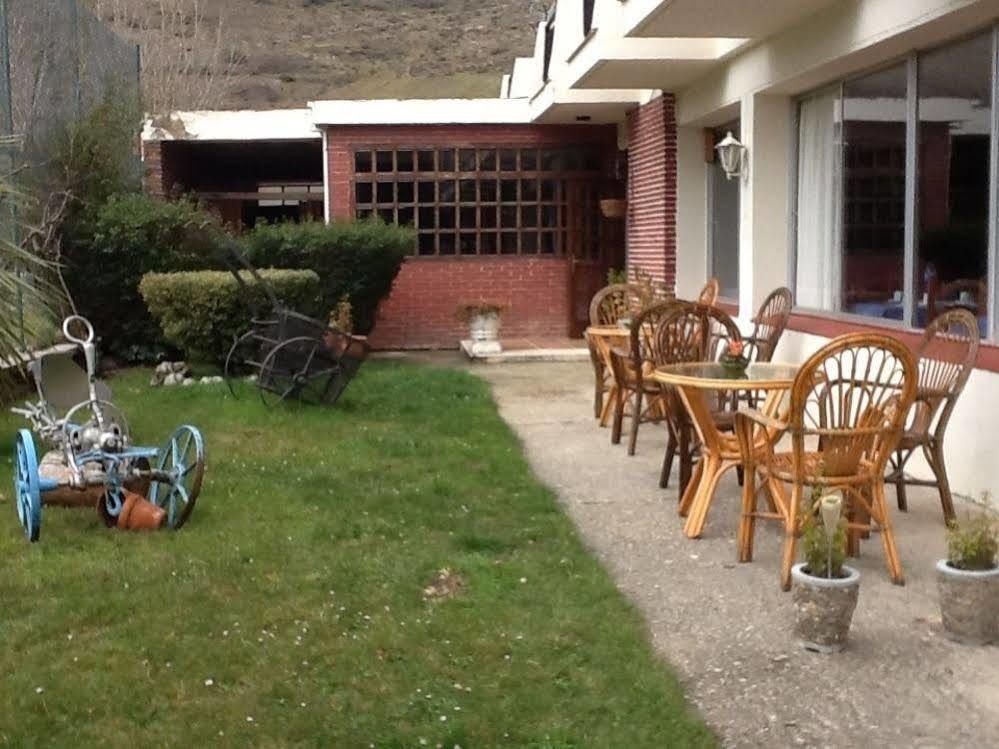 إيزكاراي Hotel Montes Blancos المظهر الخارجي الصورة